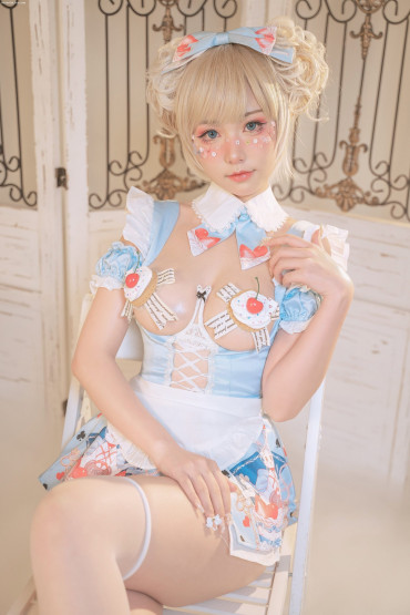 【網路收集系列】Nekoko Yoshi - Alice in Wonderland Nude Cos