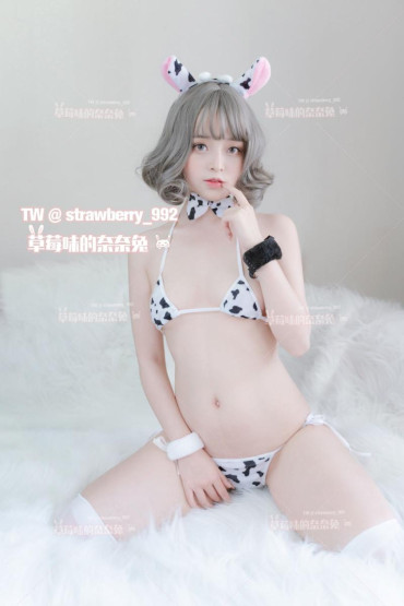 [草莓味的奈奈兔] Cow Girl Little Boobs – (29P)