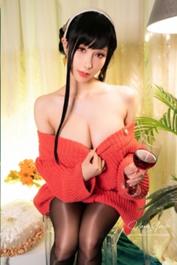 HaneAme – Yor Forger Red Sweater 9 HaneAme Yor Forger Red Sweater Cover 10014505 592x888 c