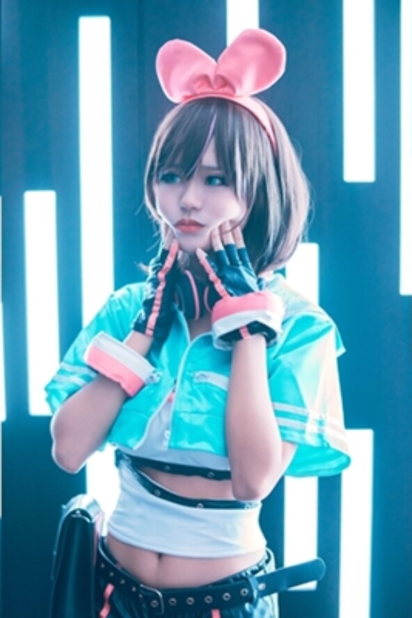 Yuuno – Kizuna AI 4 Yuuno Kizuna AI Cover 09020017 592x888 c
