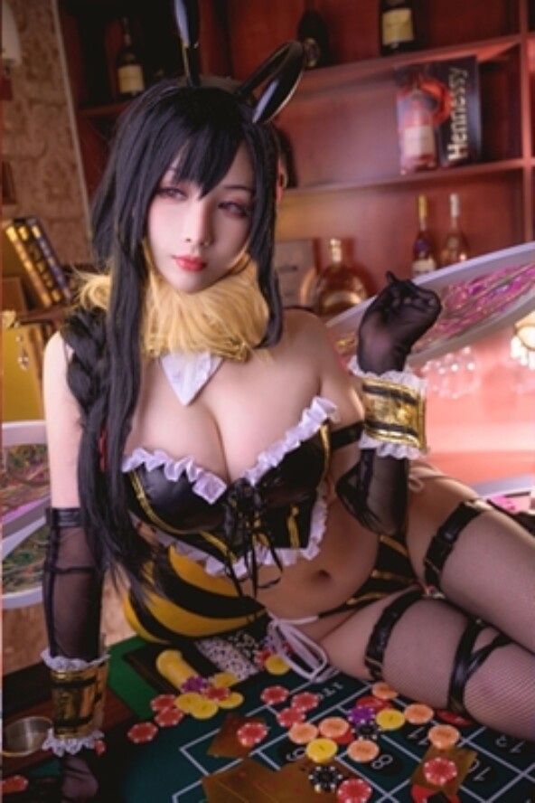 Rioko 凉凉子 – Queen Bee Tifa 8 Rioko 凉凉子 Queen Bee Tifa Cover 27014504 592x888 c
