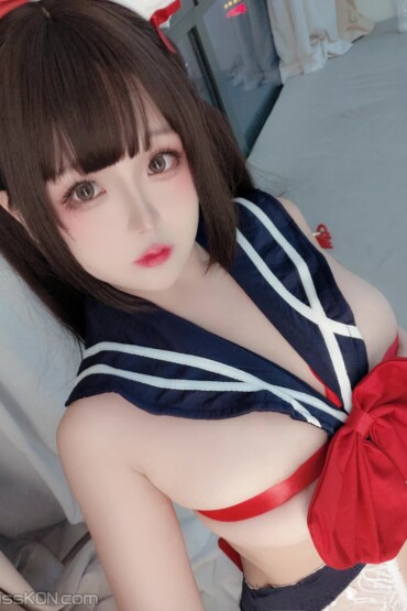 Coser@ Hina Yuan: 小礼物 (70 photos + 5 videos)