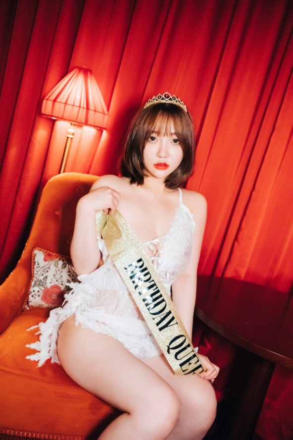 Loozy Son Ye-Eun 손예은 - Halloqueen S.Ver 2 Loozy Son Ye-Eun 손예은 - Halloqueen S.Ver
