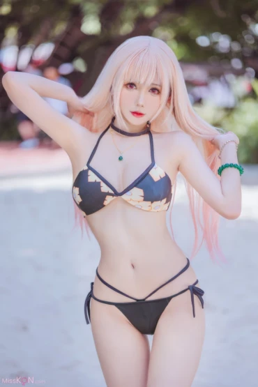 Coser@ Fairy Moon: Kitagawa Kaijo Swimsuit (29 photos)
