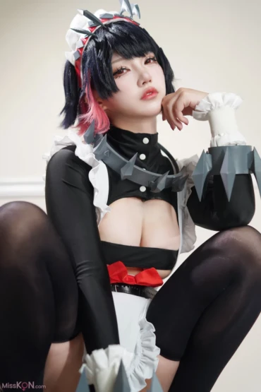 Coser@ Fox Rakuko: 鲨鱼妹 女仆 (40 photos)