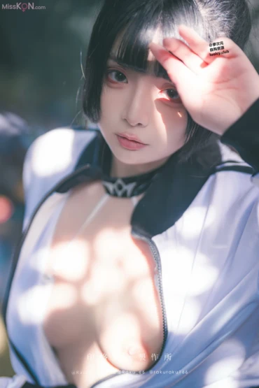 Coser@落落Raku: 锻炼日 Exercise Day (61 photos + 1 video)