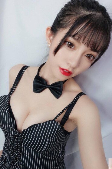 [网路收集] 福利少女 Kettoe《 OL秘书》VIP专属 [43P]