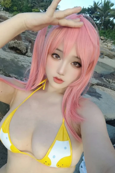Nanako Shichichi - Honoka Swimsuit (Dead or Alive)