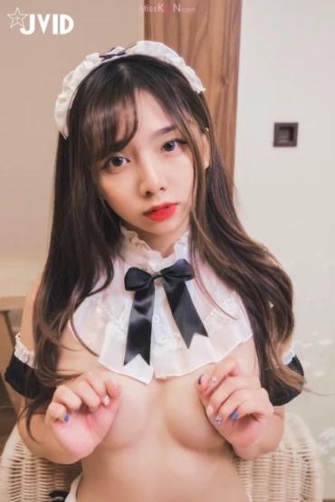 [JVID] ZAZA: 女仆服务-连欲都蠢蠢欲动了 (51 photos)