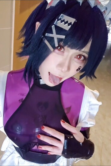 Veritablezx22 - Latex Ellen Joe