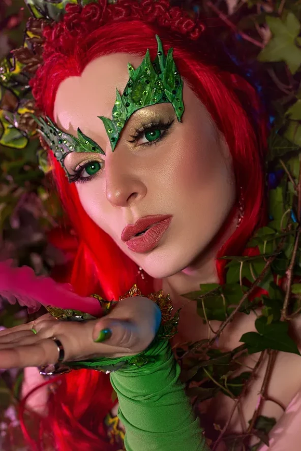 Poison Ivy | Julia O'Fox 4 Poison Ivy | Julia O