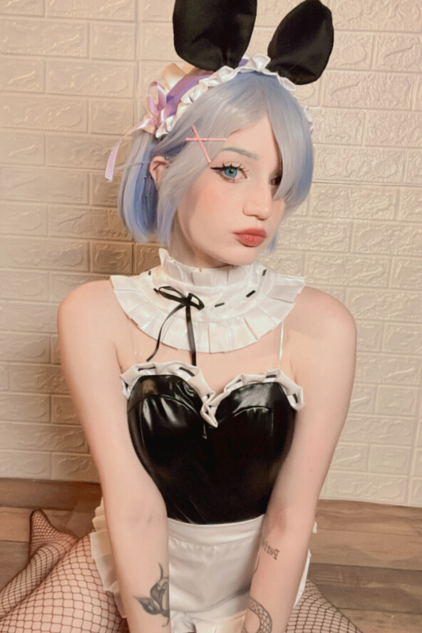 Moondays - Bunny Rem 2 Moondays - Bunny Rem