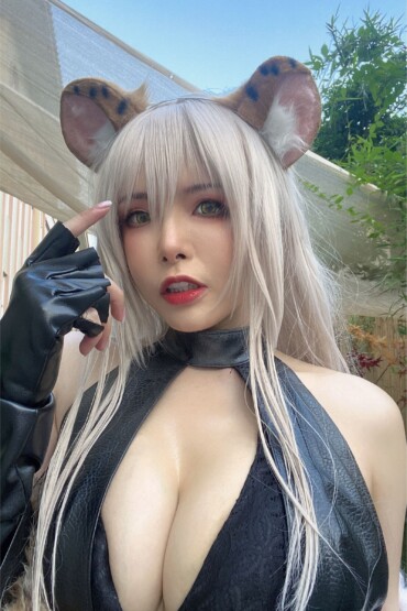 Autumn and Corgi (Summer, Autumn, Autumn) - The pride of Sarah Eden ZP