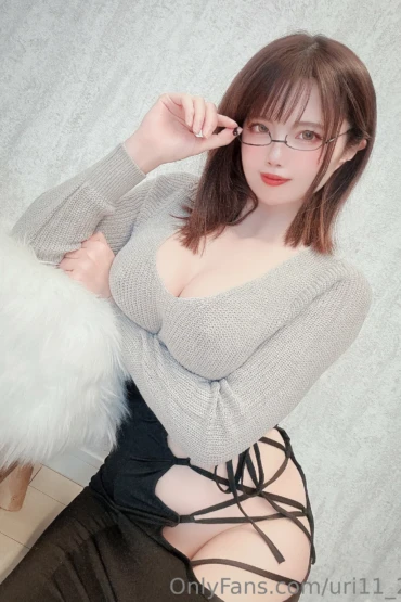 Uri - Guitar Sister 6