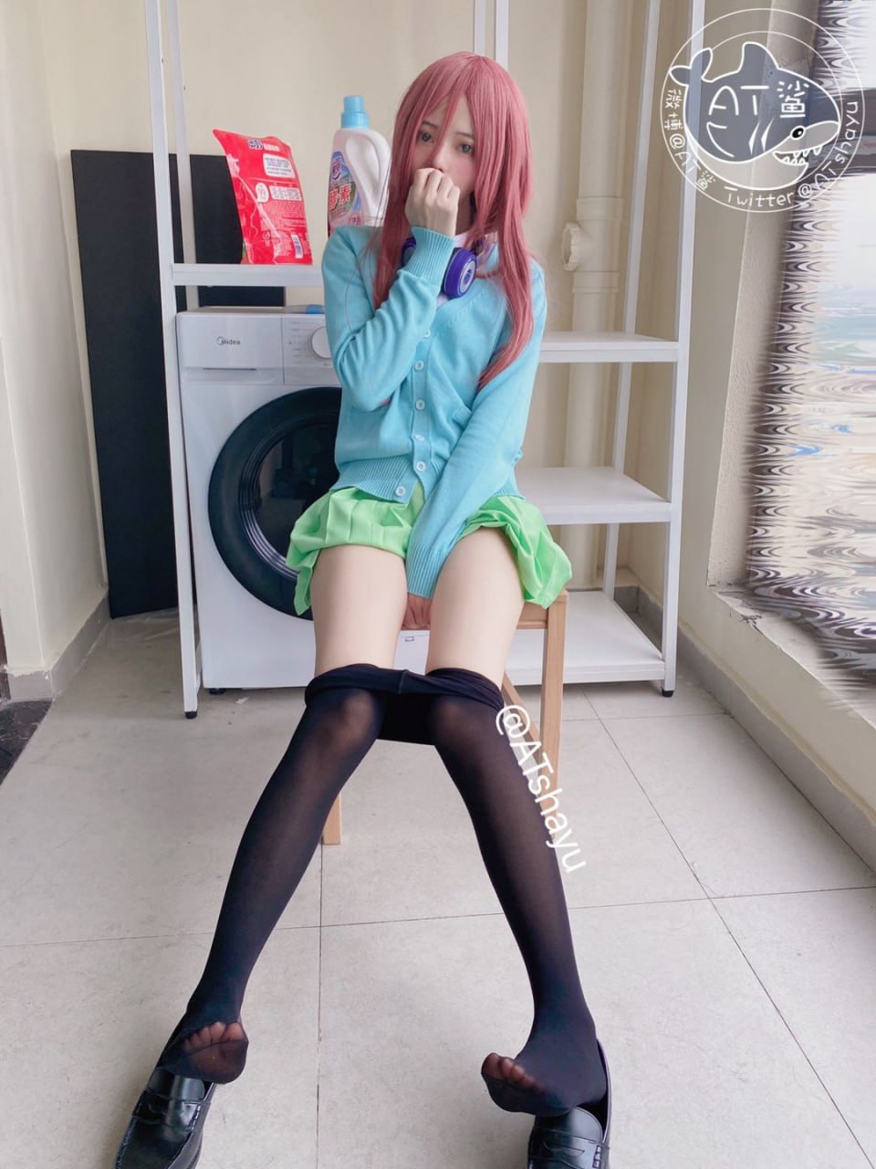 AT Shark - Sanku Nakano (The Quintessential Bride) AT Shark - Sanku Nakano (The Quintessential Bride)