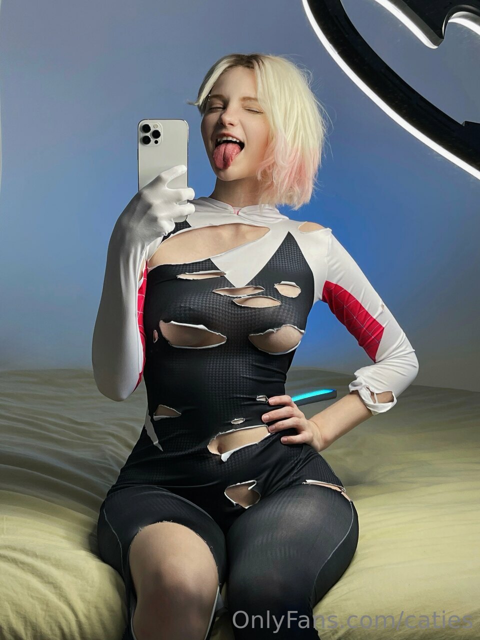 Katie Westwood - Gwen Katie Westwood - Gwen