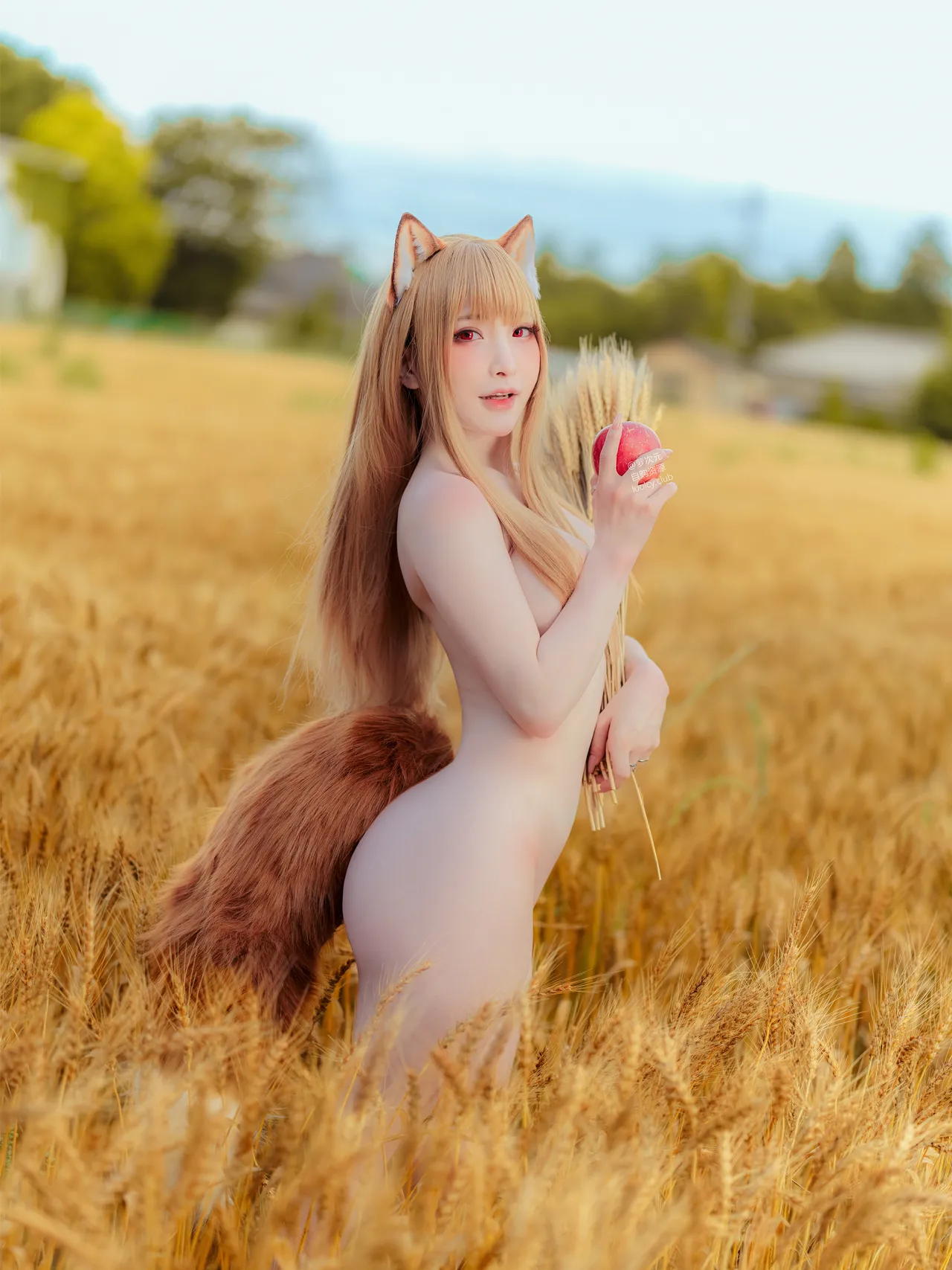 Fantasy Factory - 小丁 (Xiao Ding) Holo - Spice And Wolf Fantasy Factory - 小丁 (Xiao Ding) Holo - Spice And Wolf