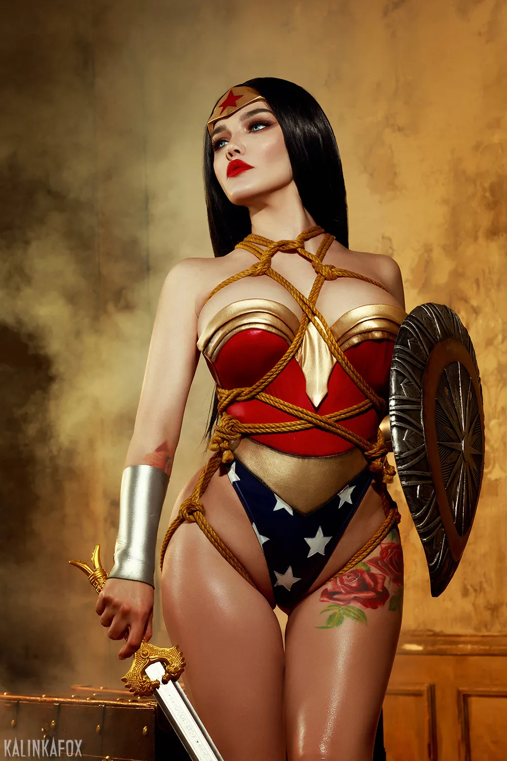 Kalinka Fox - Wonder Woman Shibari Kalinka Fox - Wonder Woman Shibari
