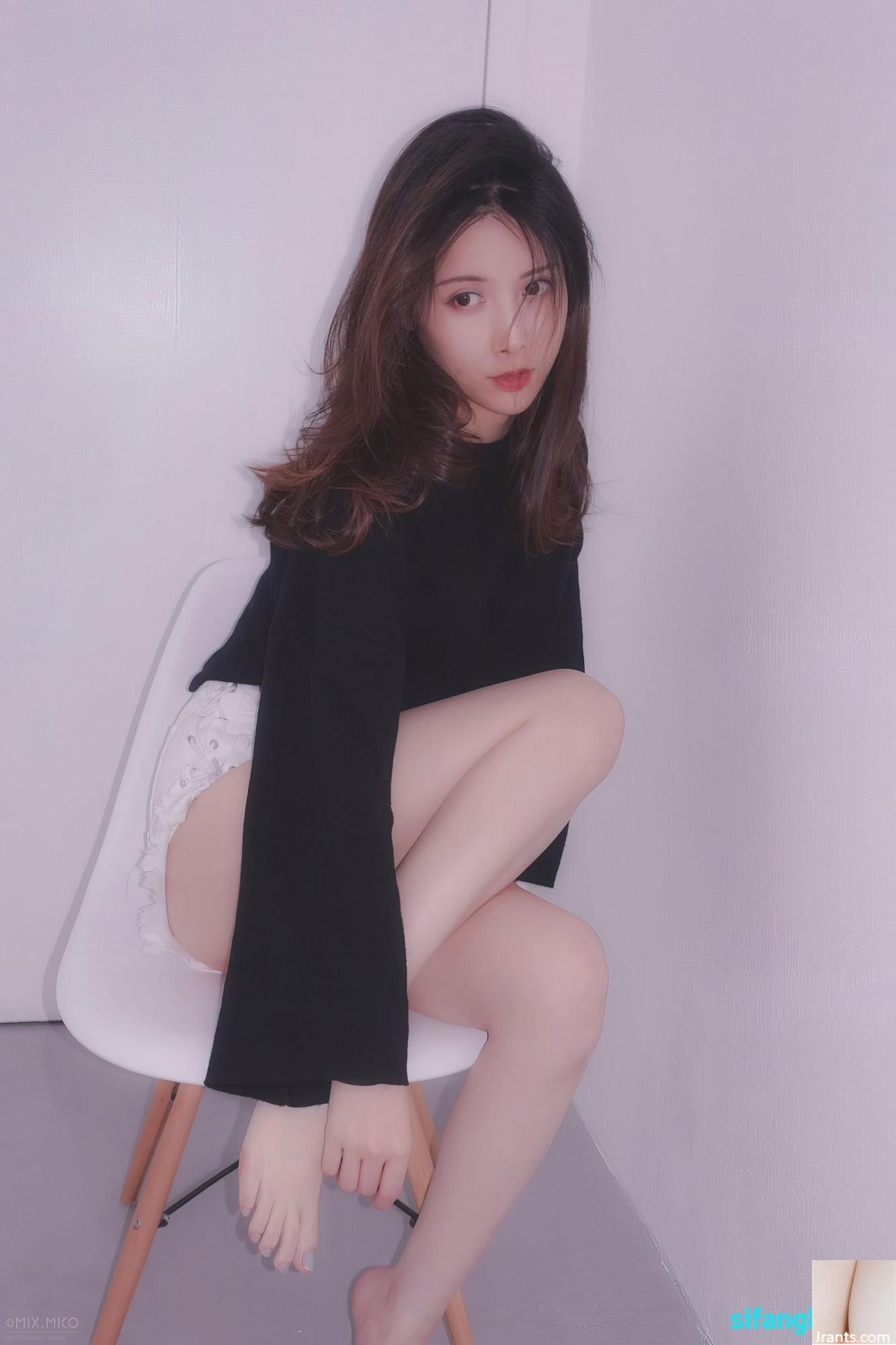 Twitter photographer mix multiple models private body photography works (160P) Twitter photographer mix multiple models private body photography works (160P)