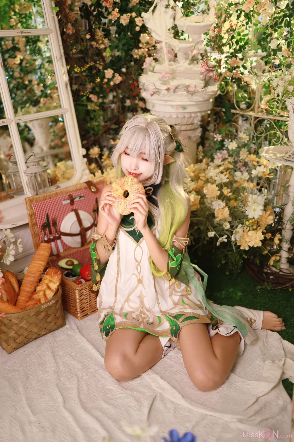 Coser@慕慕Momo: 原神 納西妲 (53 photos + 1 video) Coser@慕慕Momo: 原神 納西妲 (53 photos + 1 video)