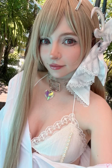 Coser@Peach milky: Viper Bikini (21 photos)