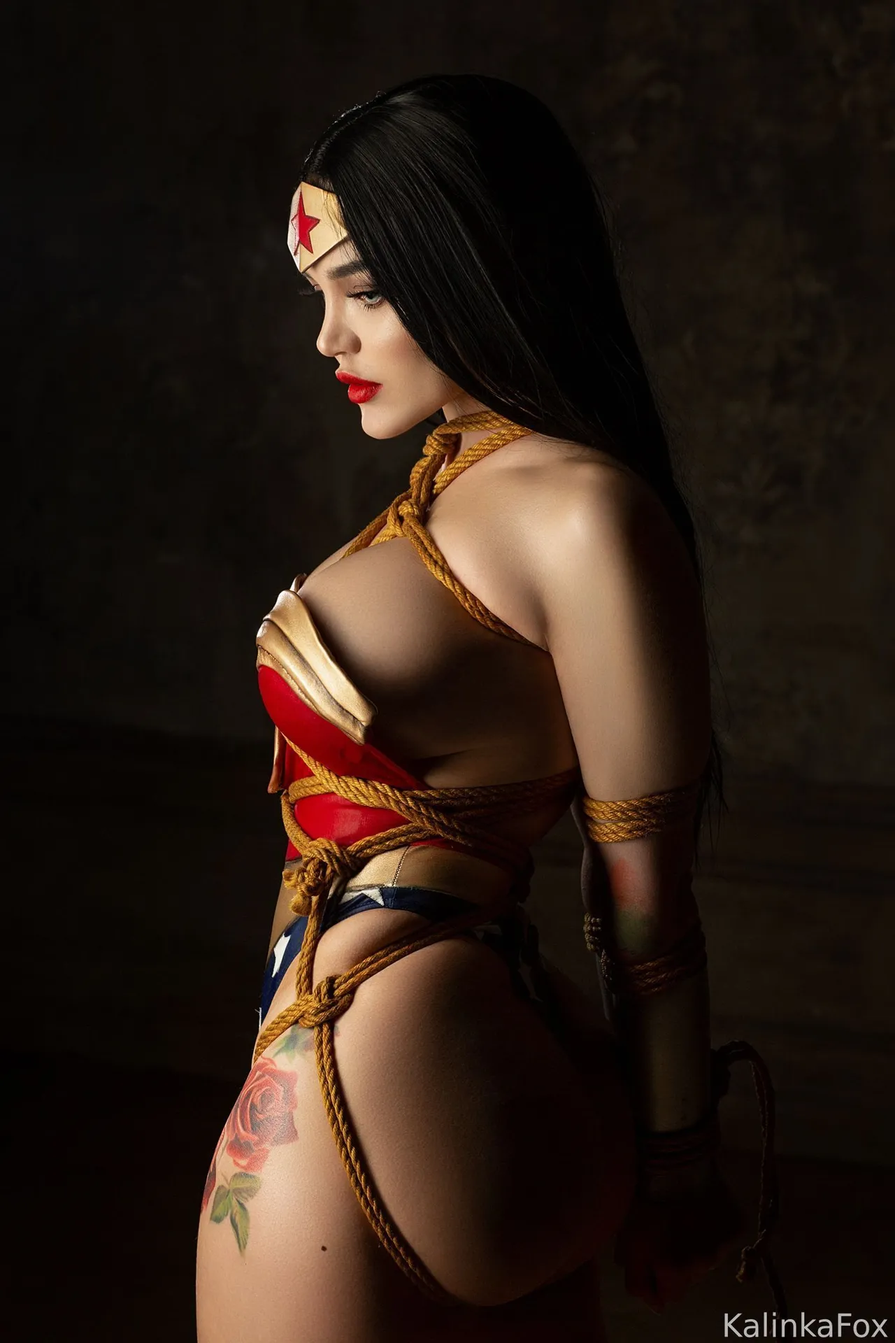 Kalinka Fox - Wonder Woman Shibari Kalinka Fox - Wonder Woman Shibari