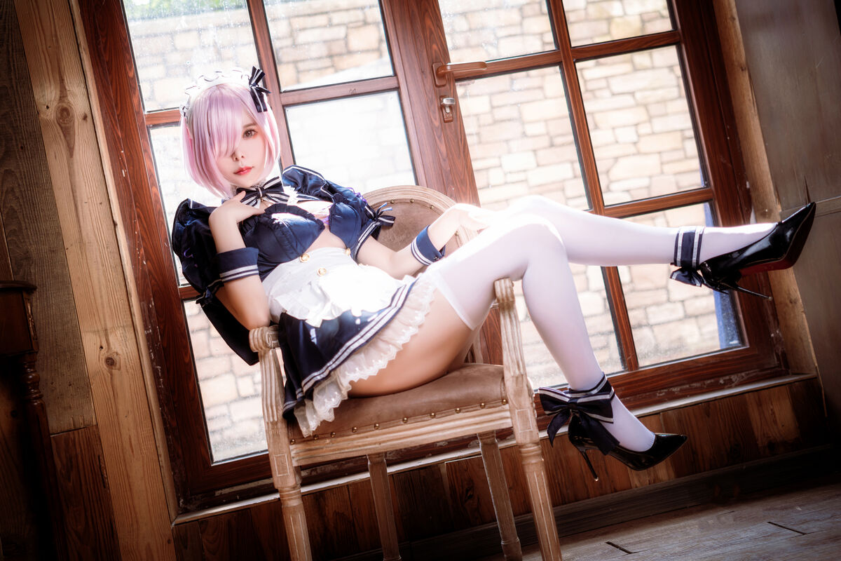 Coser@ Amazon Catfish - Fgo Mathew Maid (10P) Coser@ Amazon Catfish - Fgo Mathew Maid (10P)