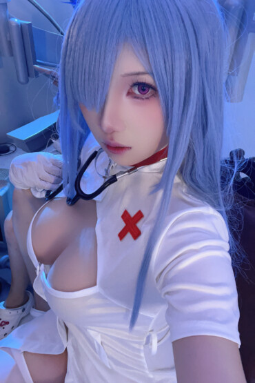 Little and Sweet Wine - Azur Route Voroshilov Nurse