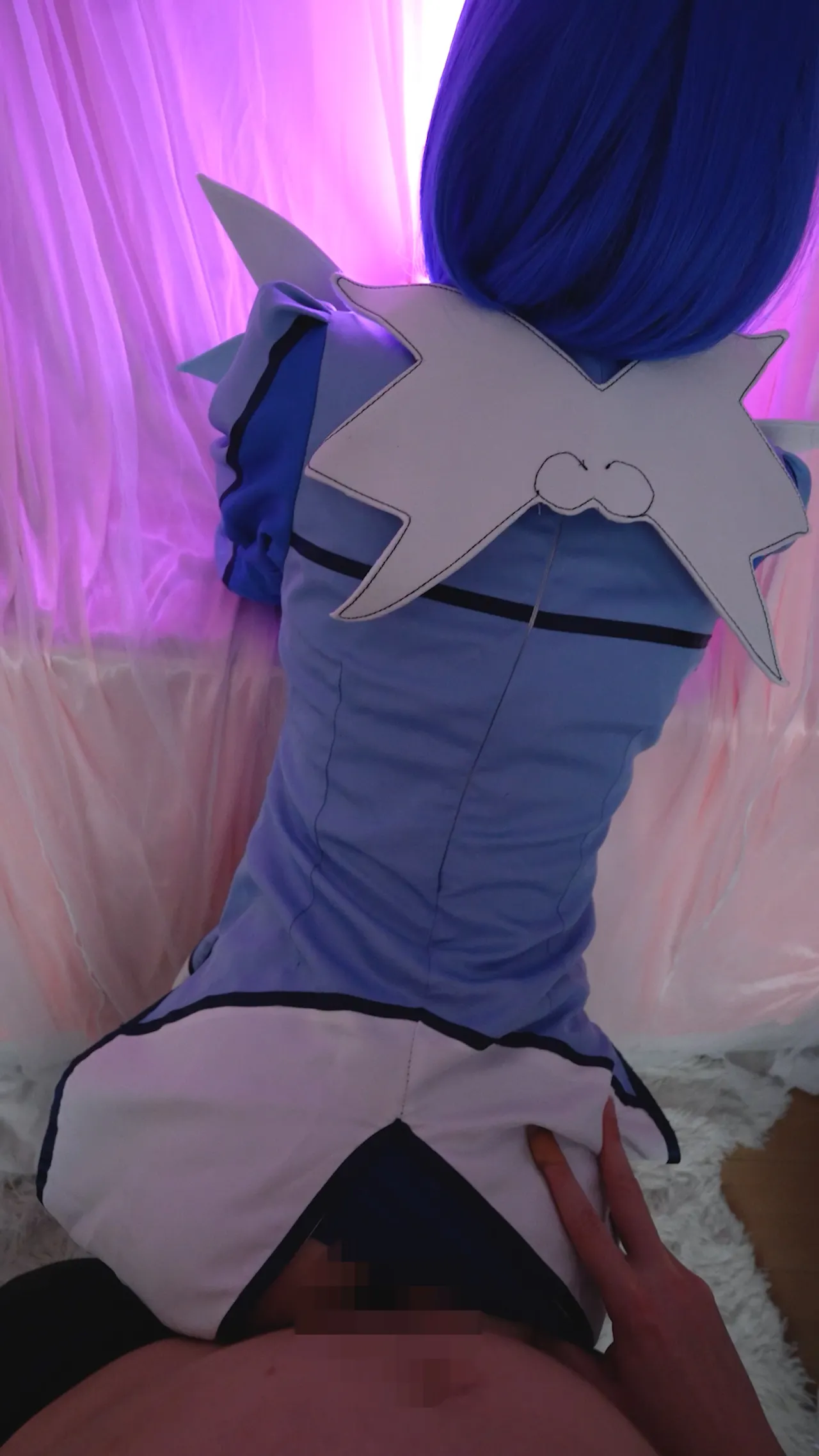 Gonzo at a cosplayer Gonzo at a cosplayer