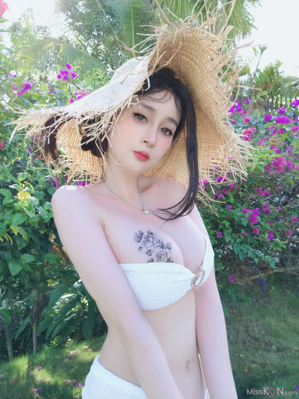 Coser@ Silver 81: January 2025 Member Collection (17 Sets) (107 photos + 8 videos) Coser@ Silver 81: January 2025 Member Collection (17 Sets) (107 photos + 8 videos)