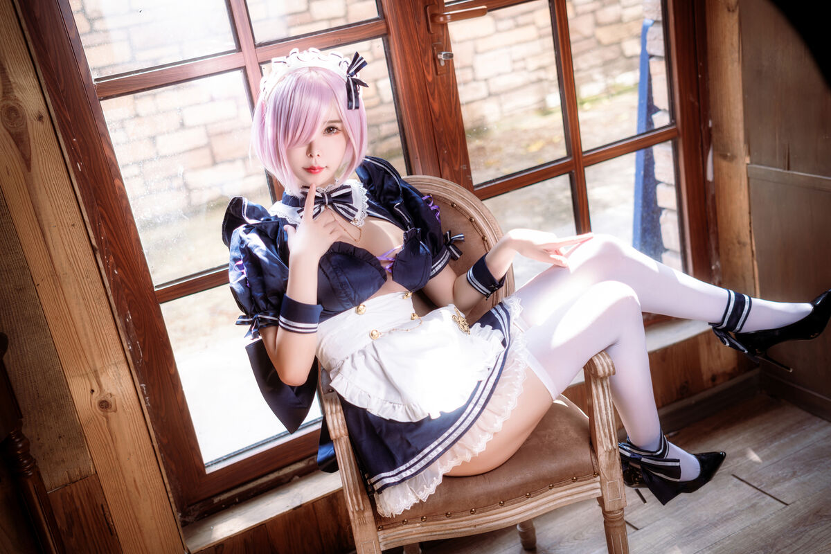 Coser@ Amazon Catfish - Fgo Mathew Maid (10P) Coser@ Amazon Catfish - Fgo Mathew Maid (10P)