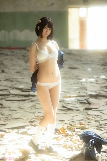 Coser@NAGISA Monster Meow: [Fantia]Last Post_Images (75 photos)