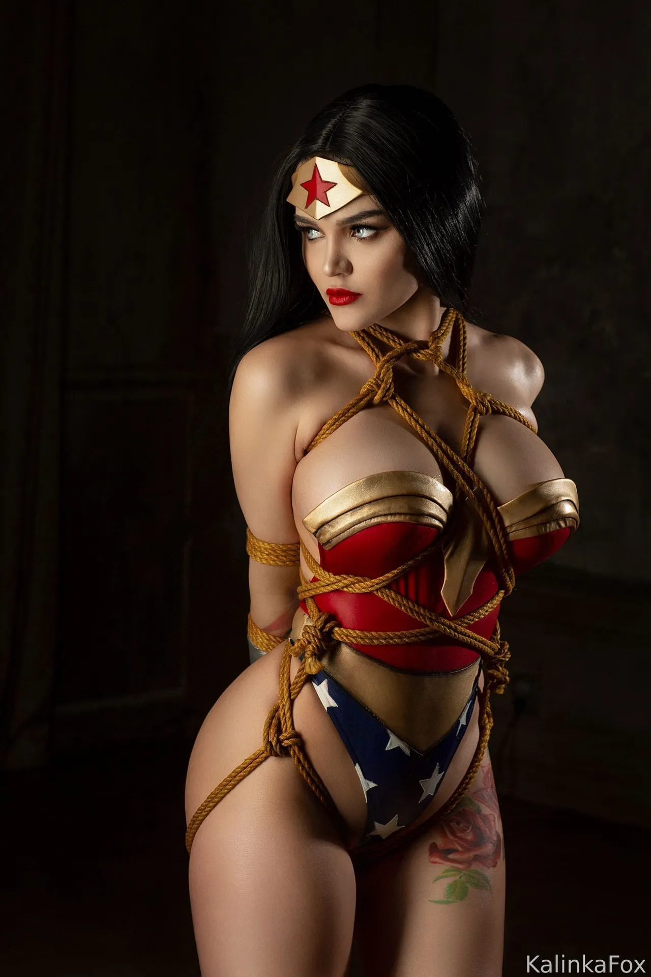 Kalinka Fox - Wonder Woman Shibari Kalinka Fox - Wonder Woman Shibari