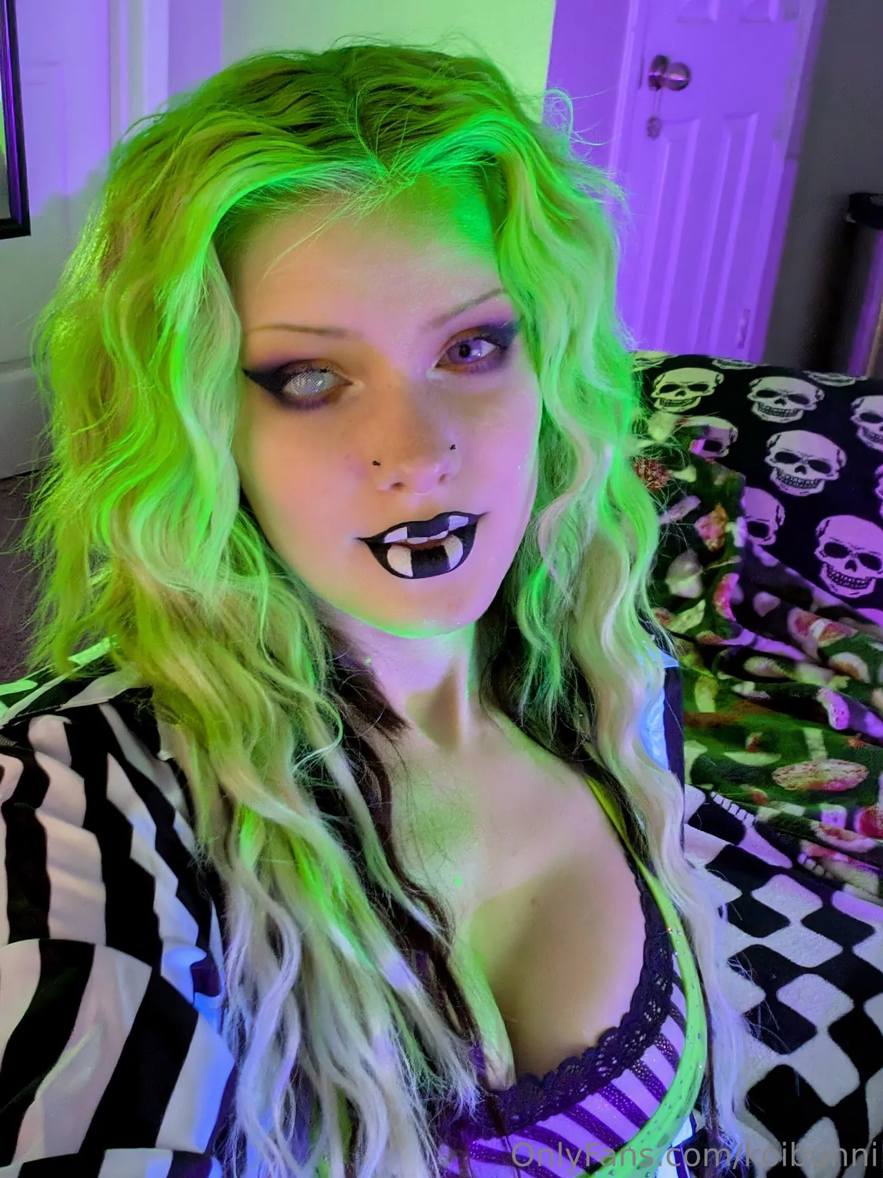 Bunni Lynn - Beetlejuice Bunni Lynn - Beetlejuice