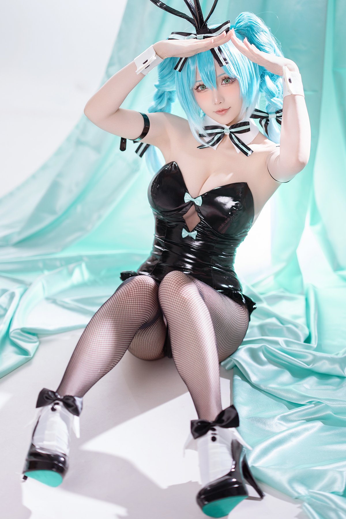 Coser@ Hoshilily - Hatsune Miku Bunny Girl (45P - 1V) Coser@ Hoshilily - Hatsune Miku Bunny Girl (45P - 1V)