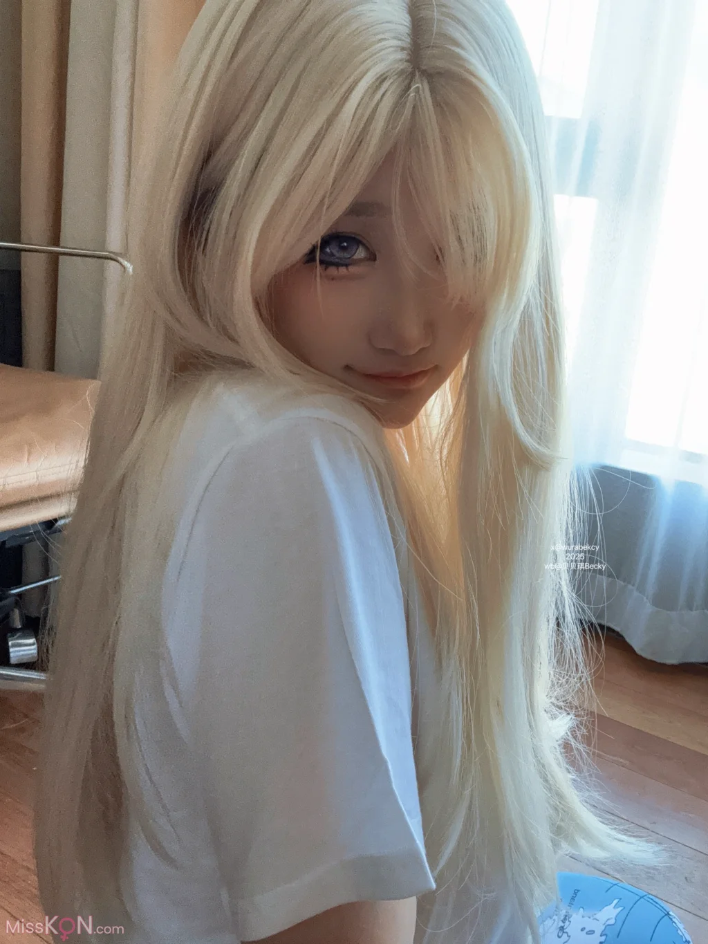 Coser@Becky: The Elliptical Earth (25 photos) Coser@Becky: The Elliptical Earth (25 photos)