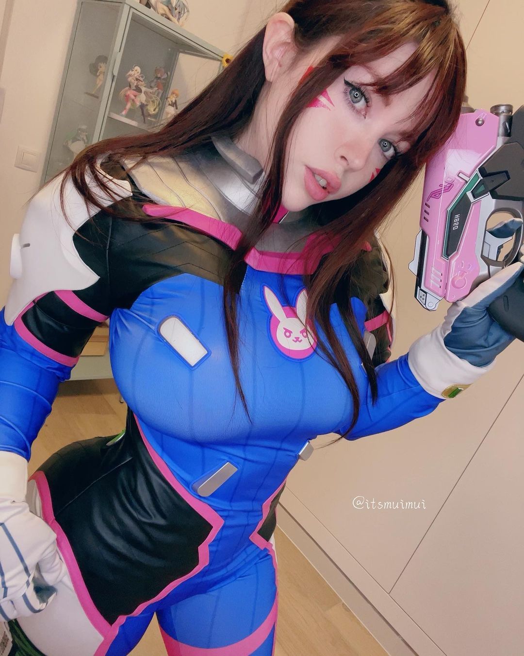 D.Va (By itsmuimui) D.Va (By itsmuimui)