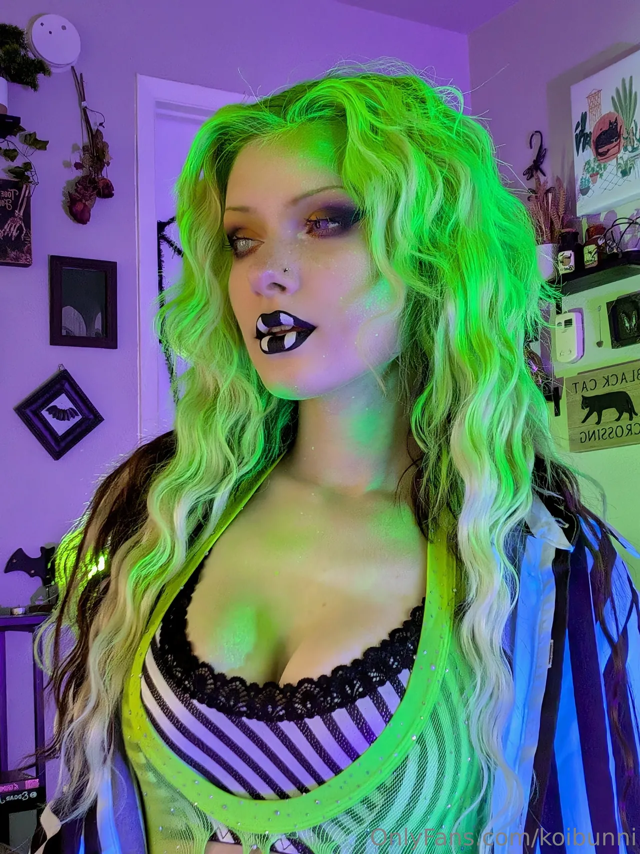 Bunni Lynn - Beetlejuice Bunni Lynn - Beetlejuice