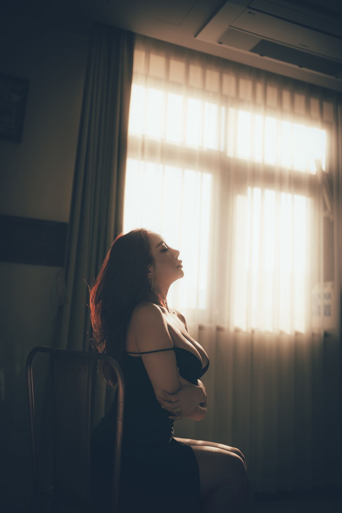 SOYOUNG - In The Hotel (59P) SOYOUNG - In The Hotel (59P)