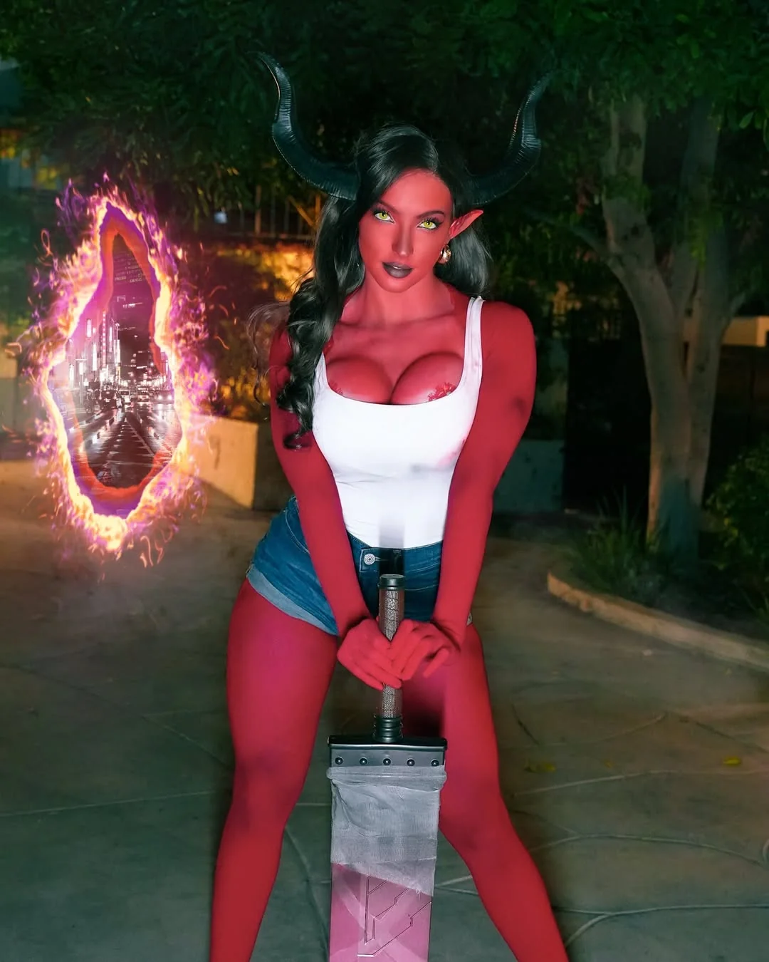 Miss Bri - Malevola Miss Bri - Malevola