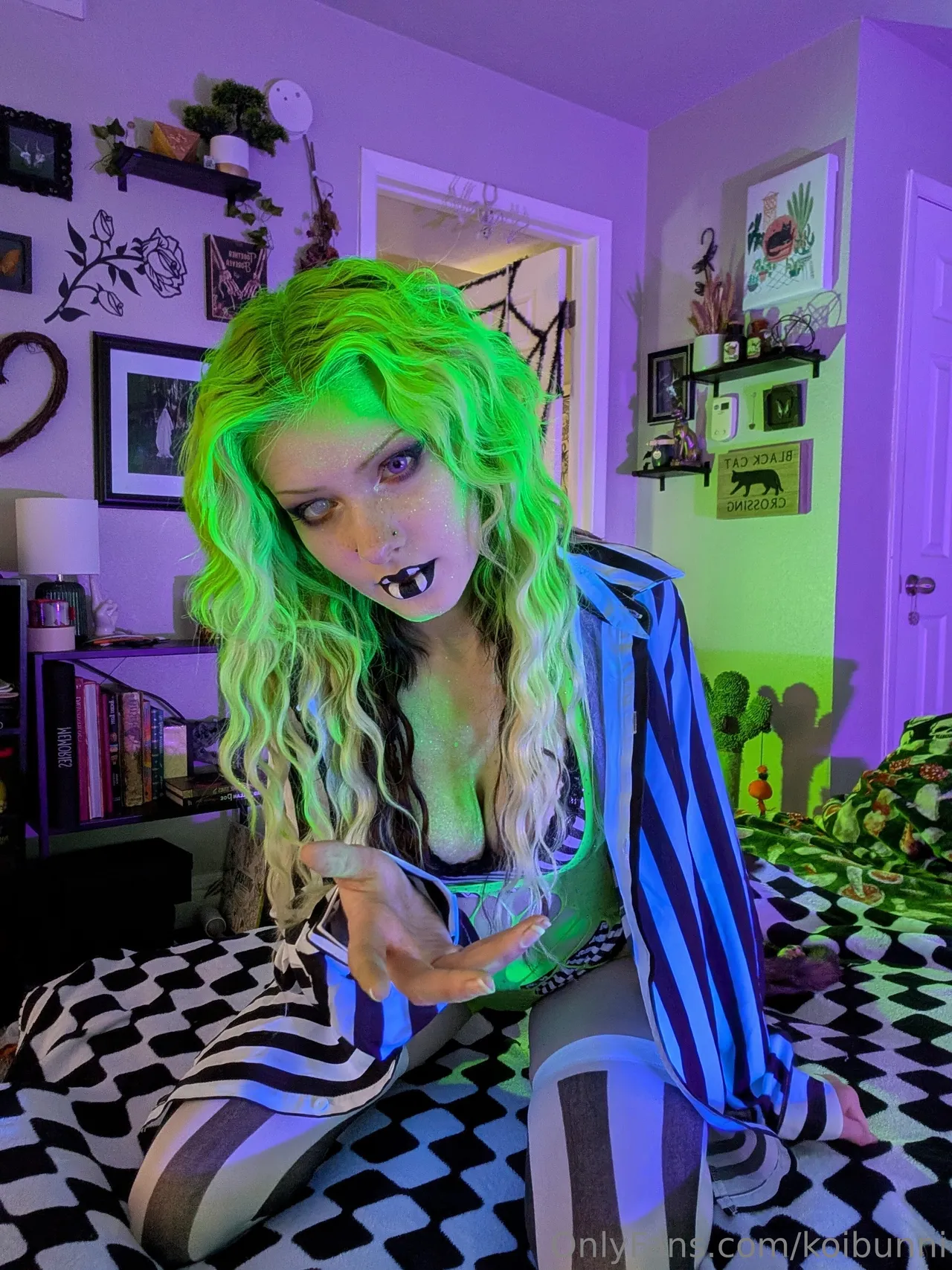 Bunni Lynn - Beetlejuice Bunni Lynn - Beetlejuice