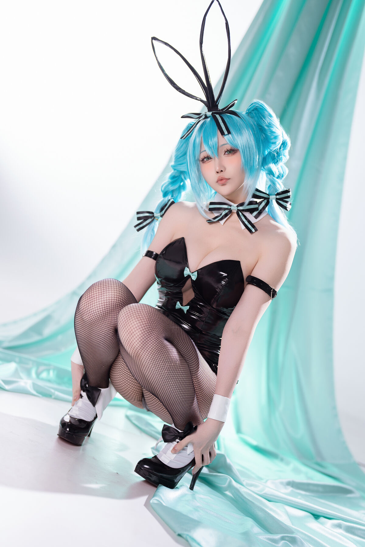 Coser@ Hoshilily - Hatsune Miku Bunny Girl (45P - 1V) Coser@ Hoshilily - Hatsune Miku Bunny Girl (45P - 1V)
