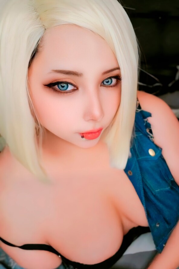 Arelly Trujillo - Android 18 2 Arelly Trujillo - Android 18