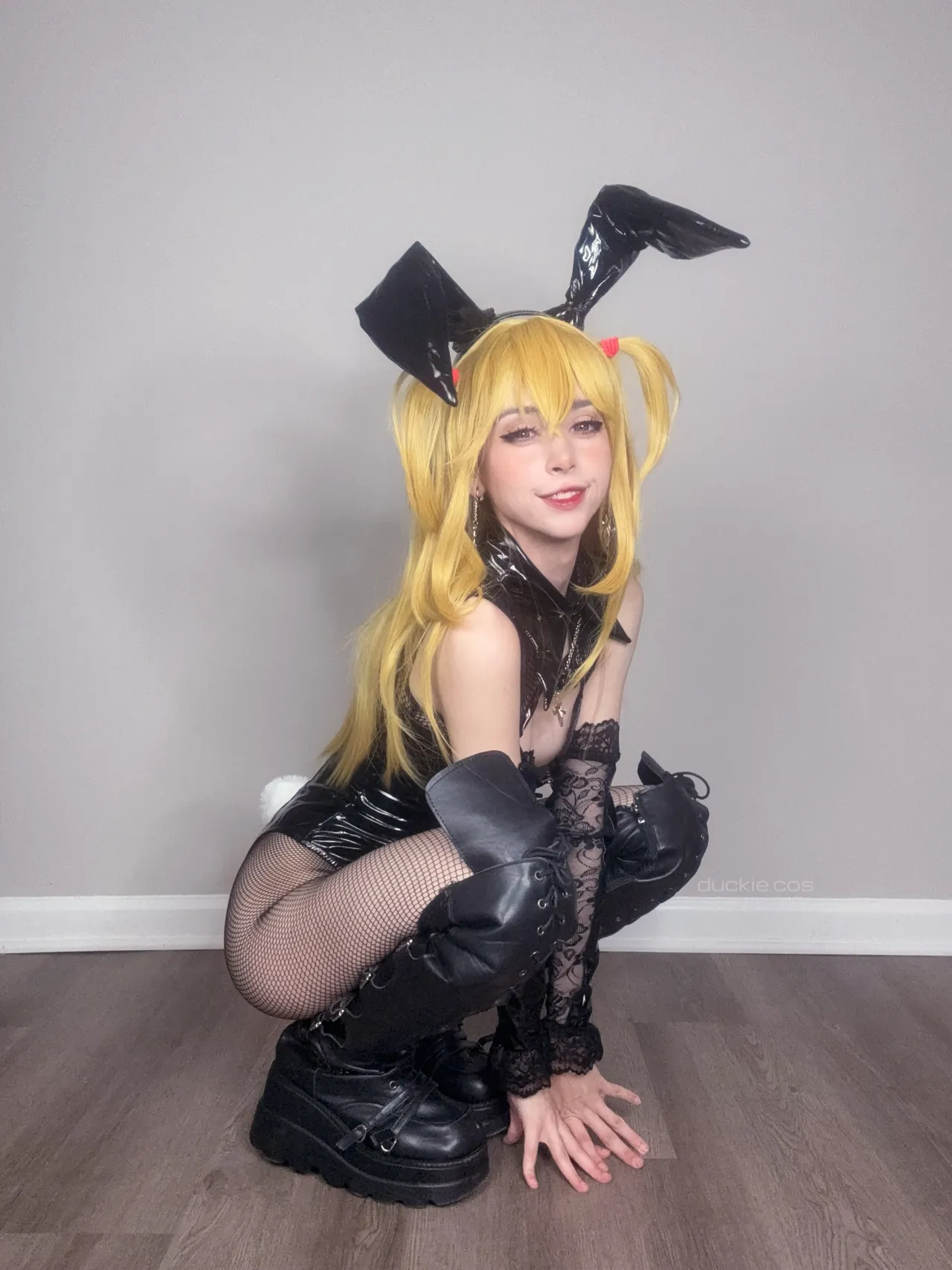 Duckie - Bunny Misa 1 Duckie - Bunny Misa 1