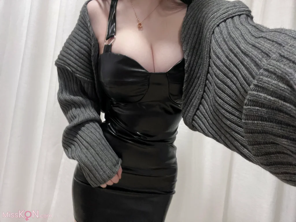 Coser@ One Color Rain: A Little Selfie (26 photos) Coser@ One Color Rain: A Little Selfie (26 photos)