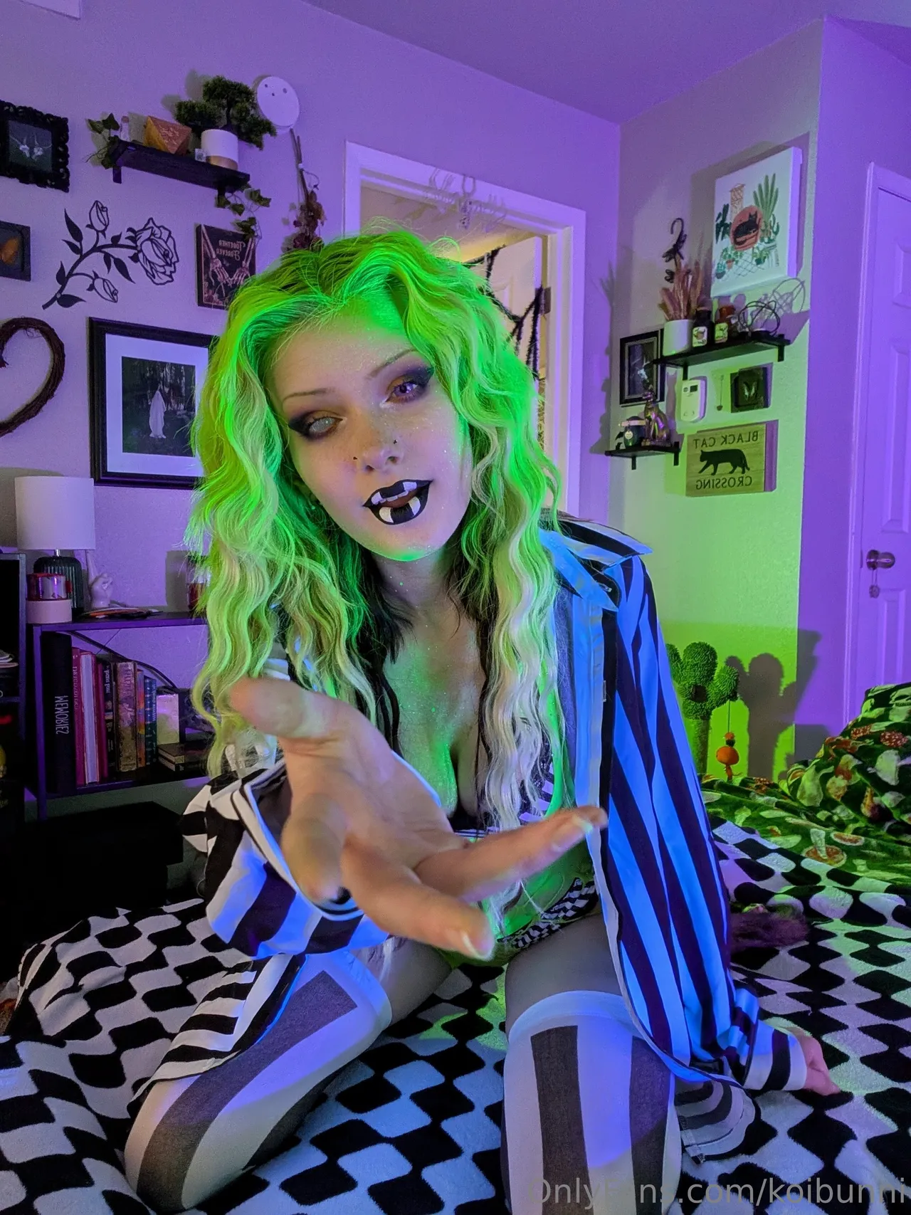 Bunni Lynn - Beetlejuice Bunni Lynn - Beetlejuice