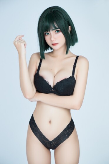 Azami - Fubuki (One Punch Man) 1