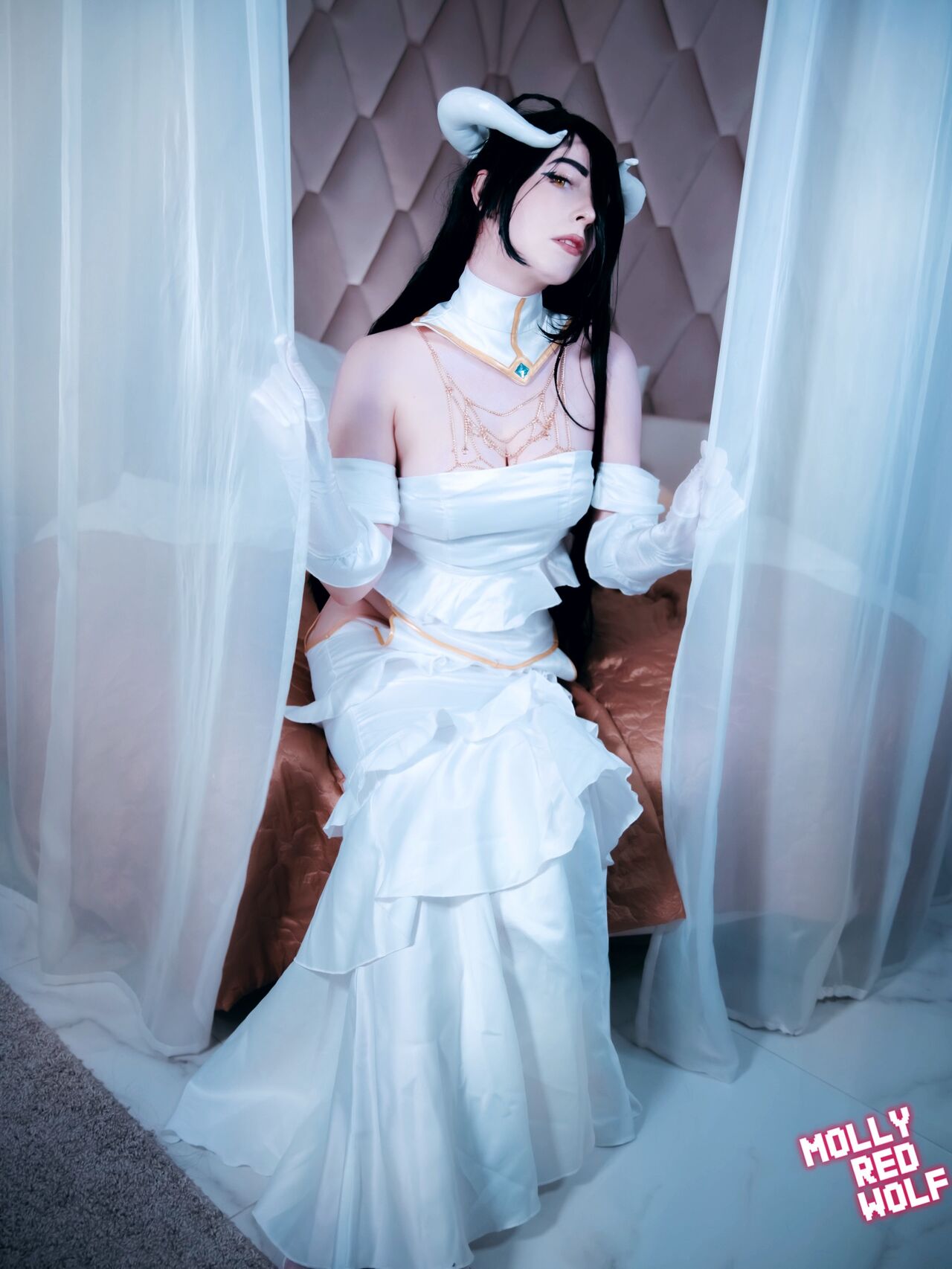MollyRedWolf Albedo cosplay 1 MollyRedWolf Albedo cosplay 1