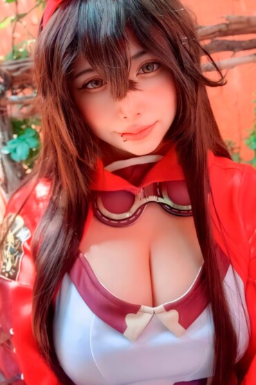 Arelly Trujillo - Amber