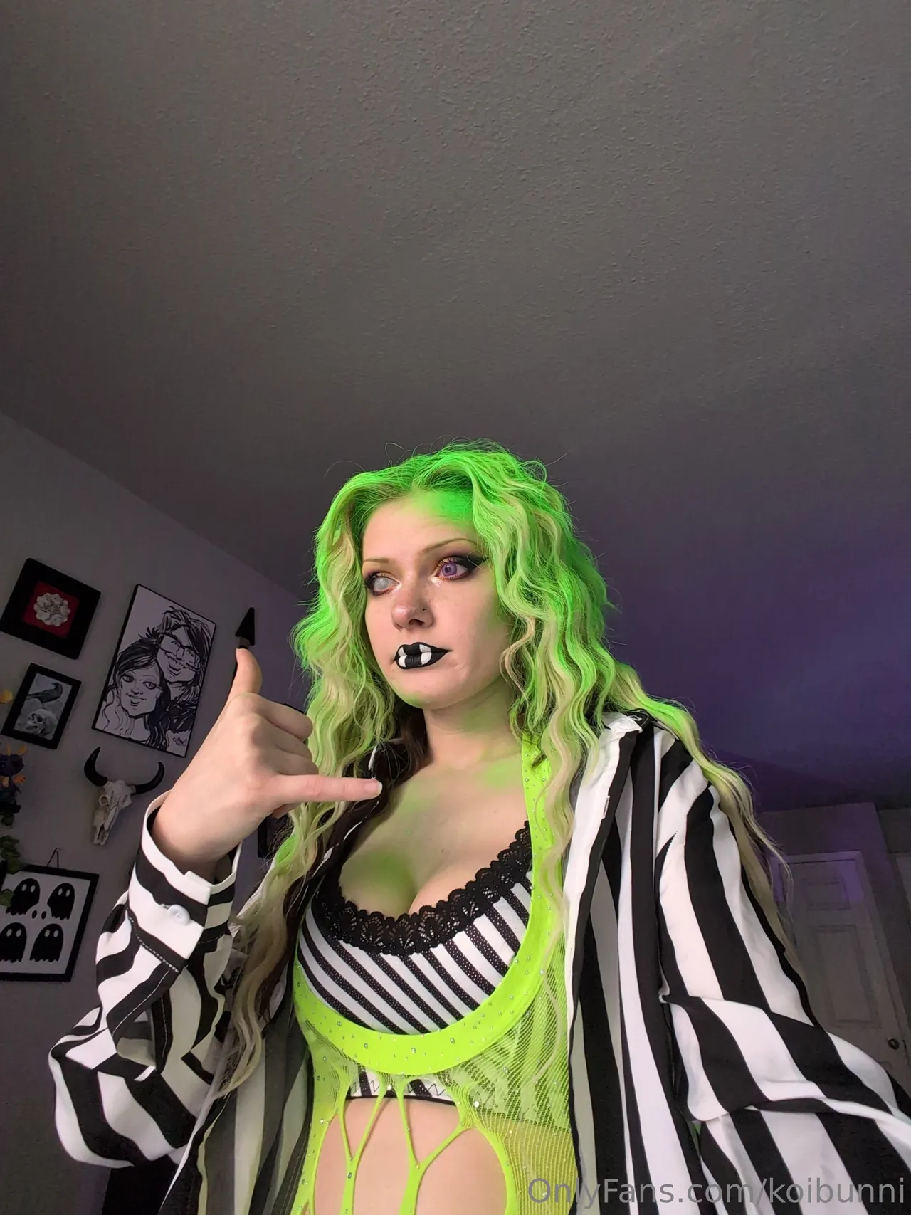 Bunni Lynn - Beetlejuice Bunni Lynn - Beetlejuice